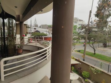 VENDO HERMOSO DEPARTAMENTO FLAT, VISTA A LA AV. PRECURSORES, SURCO