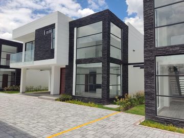 Sector Rancho San Francisco Cumbayá Tanda Casas Venta Sin Adosar.