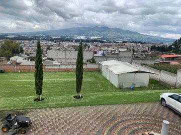 VENTA TERRENOS EN CAYAMBE