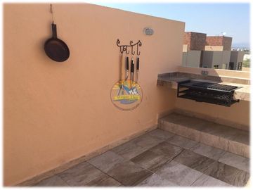 Casas con alberca y roof garden con recámara y baño completo