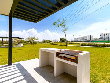 CASA EN VENTA A 15MIN DE CUERNAVACA CON ALBERCA Y CANCHA DE FUTBOL