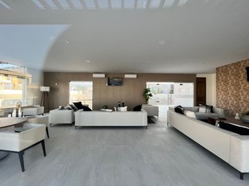 Casa en venta en privada cerrada en Zibata Queretaro
