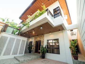 5BR Resort House and Lot for Sale at Prime Subdivision Area (Pansol, Los Banos, Laguna)