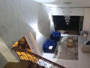 VENTA DE HERMOSA CASA LA FLORA
