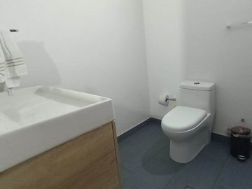 VENTA DE HERMOSA CASA LA FLORA