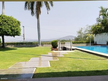COMODA YFUNCIONAL CASA EN CLUB DE GOLF