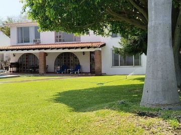 COMODA YFUNCIONAL CASA EN CLUB DE GOLF
