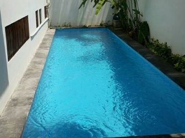 DISEWAKAN RUMAH (Siap Huni) DI  JL.KEMANG SELATAN JAKARTA SELATAN