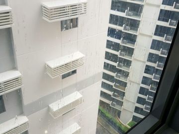 For Sale: Studio Condo in The Viceroy, McKinley, Taguig (12G)