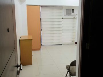 For Sale: Studio Condo in The Viceroy, McKinley, Taguig (12G)