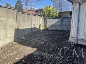 Casa en Barrio Comercial Cochrane Ideal Inversionista