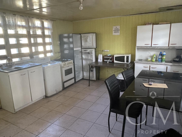 Casa en Barrio Comercial Cochrane Ideal Inversionista
