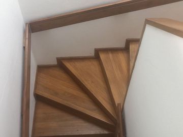 VENDO DE OPORTUNIDAD DEPARTAMENTO DUPLEX EN LA AVENIDA DE LA SHYRIS CON UNA VISTA ESPECTACULAR