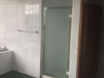 VENDO DE OPORTUNIDAD DEPARTAMENTO DUPLEX EN LA AVENIDA DE LA SHYRIS CON UNA VISTA ESPECTACULAR