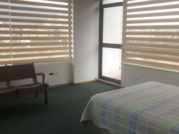 VENDO DE OPORTUNIDAD DEPARTAMENTO DUPLEX EN LA AVENIDA DE LA SHYRIS CON UNA VISTA ESPECTACULAR