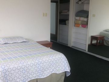 VENDO DE OPORTUNIDAD DEPARTAMENTO DUPLEX EN LA AVENIDA DE LA SHYRIS CON UNA VISTA ESPECTACULAR