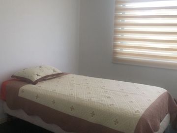 VENDO DE OPORTUNIDAD DEPARTAMENTO DUPLEX EN LA AVENIDA DE LA SHYRIS CON UNA VISTA ESPECTACULAR