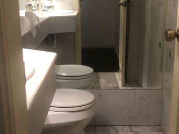 VENDO DE OPORTUNIDAD DEPARTAMENTO DUPLEX EN LA AVENIDA DE LA SHYRIS CON UNA VISTA ESPECTACULAR