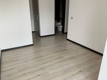 Vendo departamento en el centro norte de Quito Avenida  La Pintac y Amazonas.