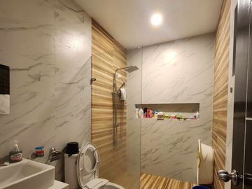 Pre-owned Fully Furnished 4-Bedroom House and Lot for sale in Sta. Rosa Laguna
