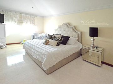 Puerta de Hierro: Hermosa Residencia en Coto Privado Zona Andares