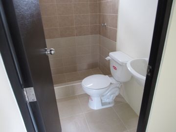Vendo hermoso departamento de estreno en Playas General Villamil (J Luna)