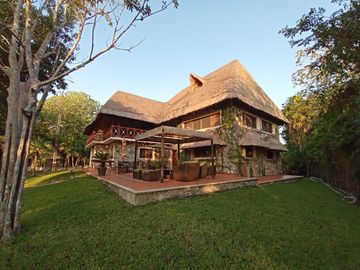 BACALAR, CASA EN VENTA CON MUELLE