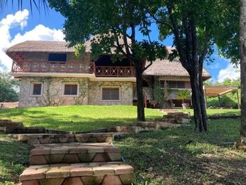 CASA EN VENTA CON MUELLE BACALAR QUNTANA ROO