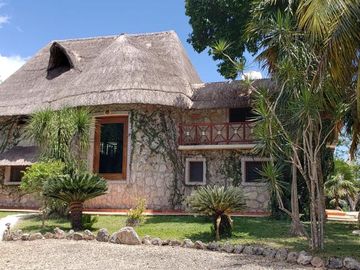 CASA EN VENTA CON MUELLE BACALAR QUNTANA ROO