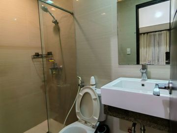 One (1)-Bedroom Condo Unit at Greenbelt Hamilton for SALE