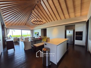 Luxury Beachfront Pool Villa @Chaam