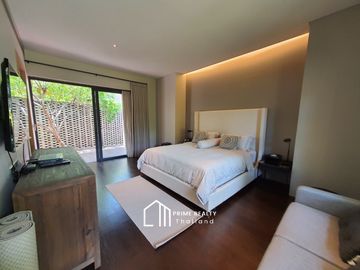 Luxury Beachfront Pool Villa @Chaam