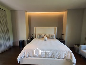 Luxury Beachfront Pool Villa @Chaam