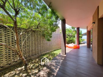 Luxury Beachfront Pool Villa @Chaam