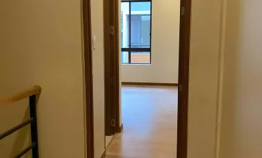 Makati 4bed townhouse rental