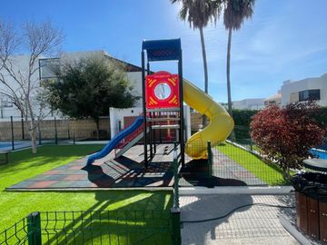 ¡Casa en Condominio Hacienda Juriquilla Santa Fe Disponible Ahora!