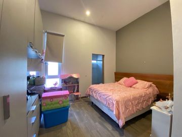 ¡Casa en Condominio Hacienda Juriquilla Santa Fe Disponible Ahora!