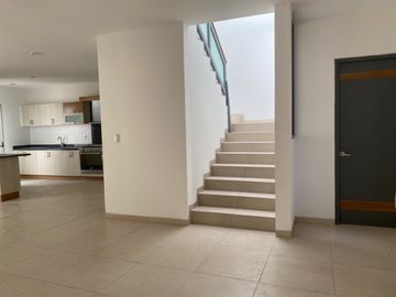 Casa en venta en Punta del Este a 2 cuadras de Walmart