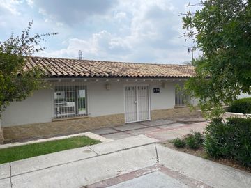 Casa en venta en Punta del Este a 2 cuadras de Walmart