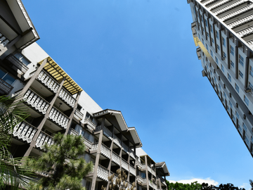 57.88 SQM RUSH RESALE Condo Unit Pine Crest Vista Residences