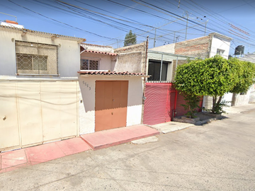 CASA EN VOLCAN MALINCHE, HUENTITANEL BAJO,	GUADALAJARA, JALISCO. ¡CASA EN REMATE!