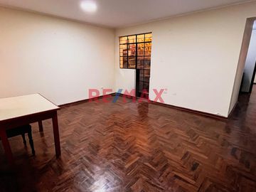 Se Vende Departamento Y/O Local Comercial En Breña