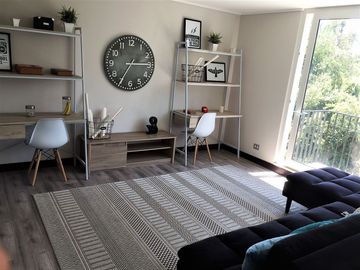 VENDE ULTIMA CASA DISPONIBLE, CONDOMINIO AL ENCUENTRO, PEÑALOLEN, 4 DORMITORIOS, 4 BAÑOS, AMPLIA SALA ESTAR, PATIO, 2 ESTACIONAMIENTOS