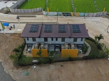 2-bedroom Townhouse with Parking House and Lot for sale in Naic Cavite