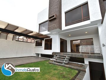 Challuabamba, Venta de Casa con Acabados de Lujo