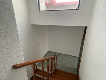 VENTA DE CASA REMODELADA AMPLIA EN TLALNEPANTLA