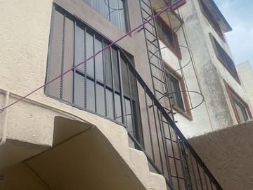 VENTA DE CASA REMODELADA AMPLIA EN TLALNEPANTLA