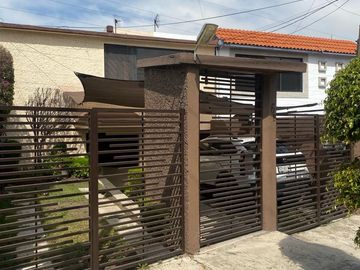 VENTA DE CASA REMODELADA AMPLIA EN TLALNEPANTLA