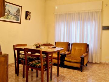 Castelar Norte - Venta - Chalet 3 Ambientes Impecable