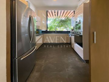 Casa en Venta, Cumbres Residencial, Cancún Quintana Roo.